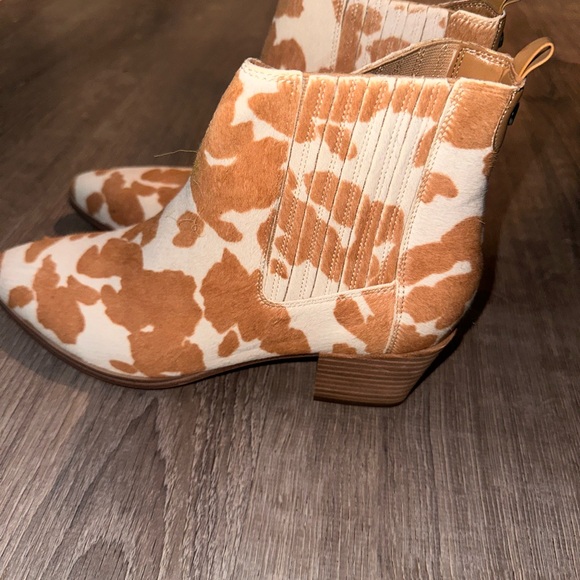 Nine West Cowhide Pattern Ankle Boots - Picture 2 of 4